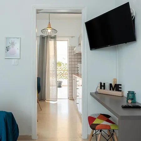 דירה Greek Open House לוטראקי